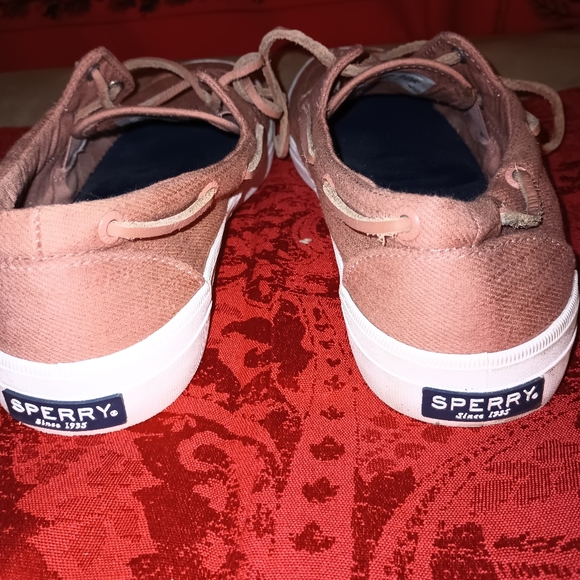Sperry - Picture 4 of 6